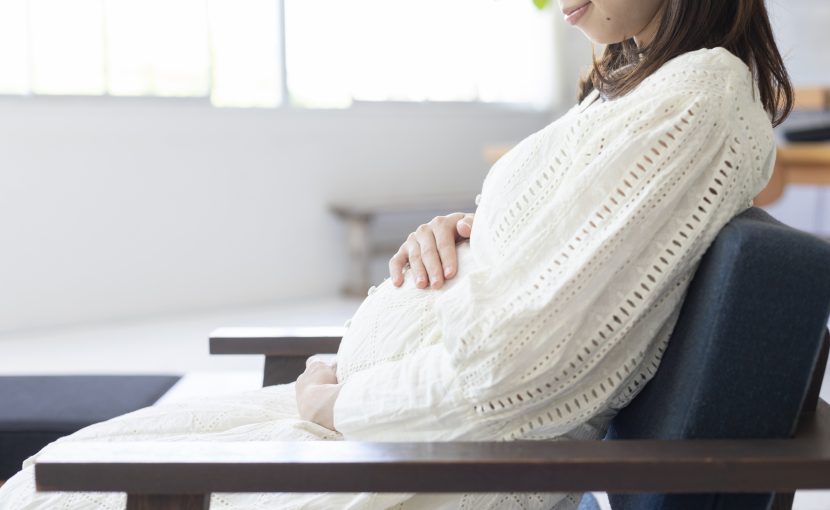 妊娠9週目の赤ちゃんと妊婦の特徴・変化は？すべき検査も解説